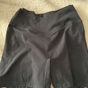 ALPHALETE V WAIST LEGGINGS AND SHORTS SET